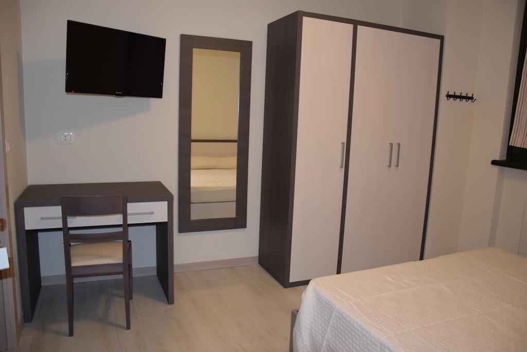 B&B L'Acero Casto Δωμάτιο φωτογραφία